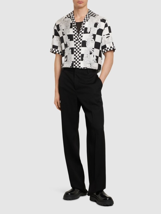 Versace: Taillierte Hose aus Wolltwill - Schwarz - men_1 | Luisa Via Roma